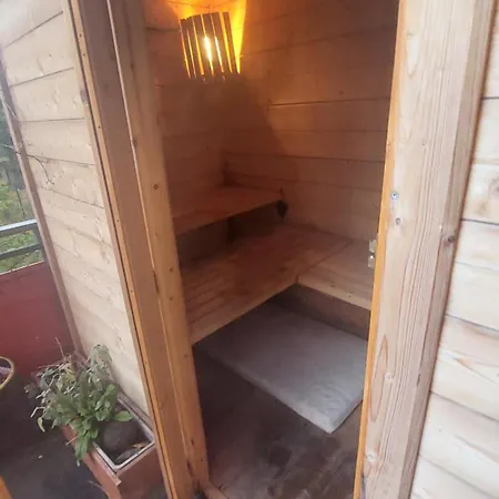 Sauna Zenklova 1, 4 Rooms, Terase, Garden, Sauna